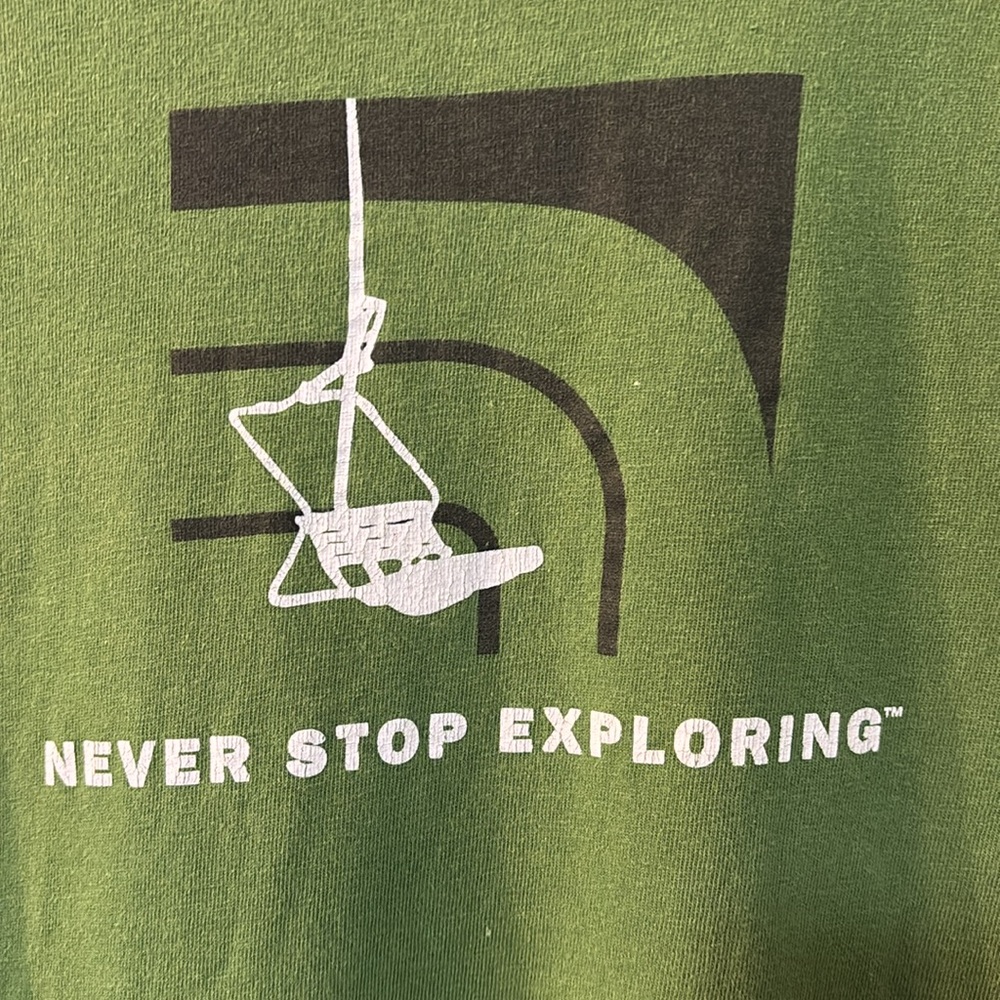 The North Face Green Short Sleeve Tee - Picture 2 of 6